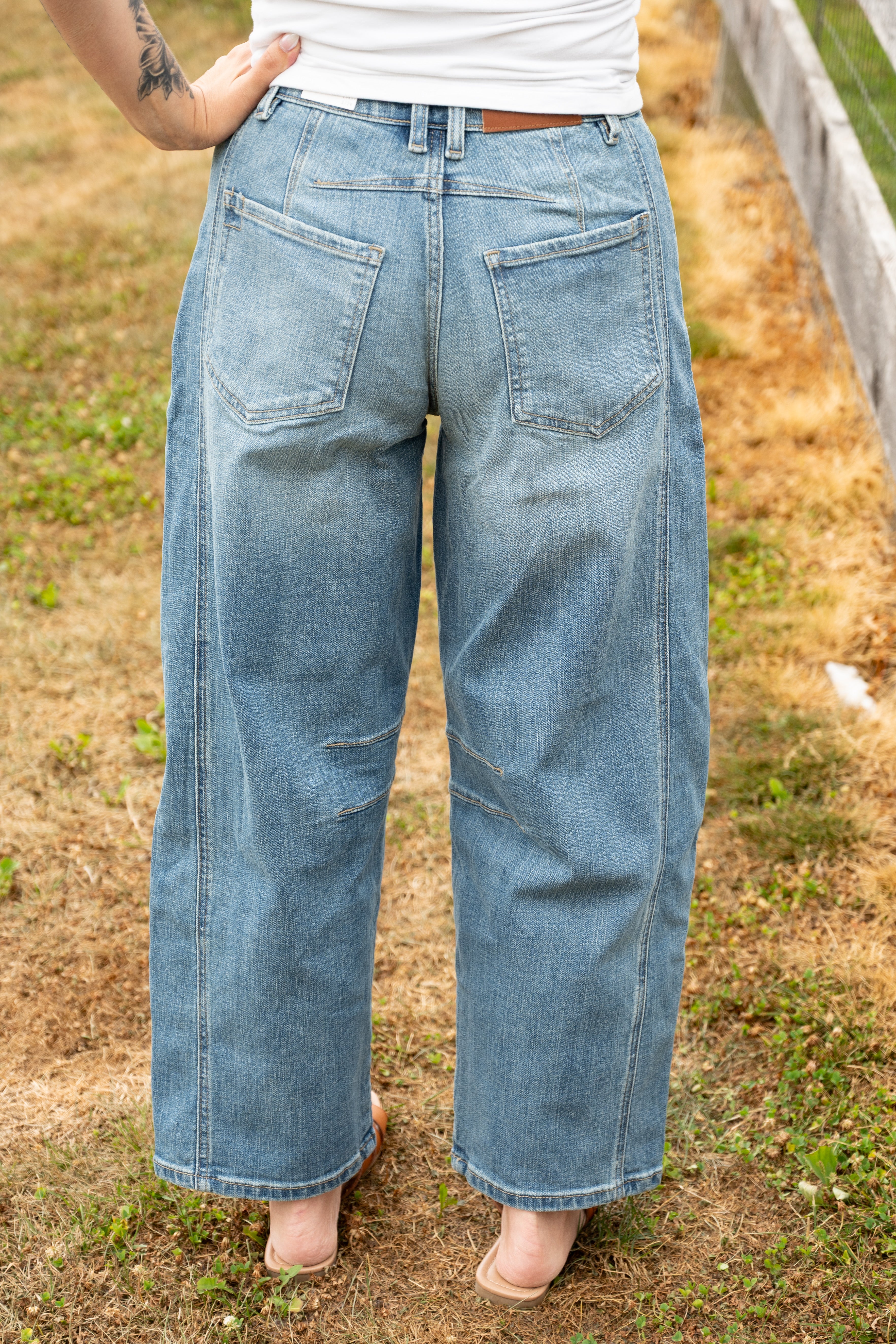 Drawstring Relaxed Barrel Jeans